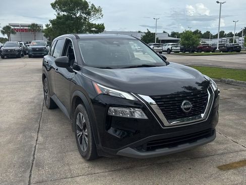 Used 2023 Nissan Rogue SV FWD image 2