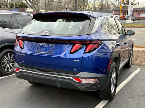Certified 2022 Hyundai Tucson SE image 4