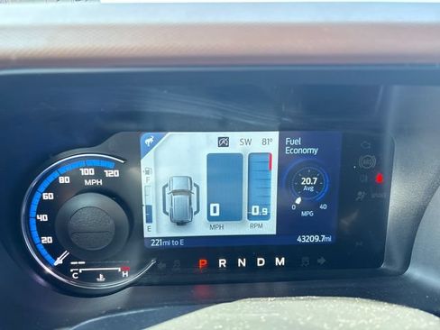 Used 2024 Ford Bronco Outer Banks AWD/4WD image 17
