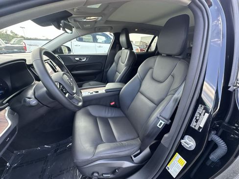 Used 2025 Volvo V60 B5 Cross Country Plus AWD/4WD image 21