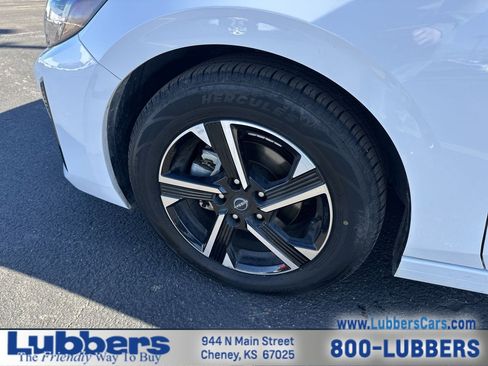 Used 2024 Nissan Sentra SV image 10