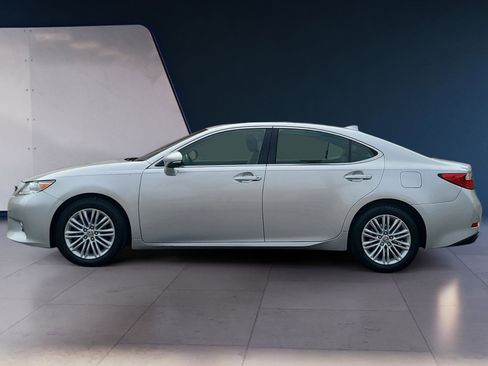 Used 2015 Lexus ES 350 image 2