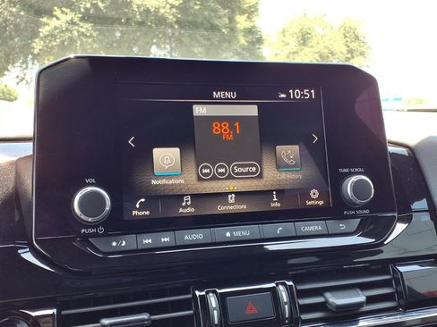 Used 2025 Nissan Pathfinder Rock Creek AWD/4WD image 18