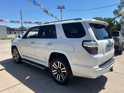 Used 2018 Toyota 4Runner Limited AWD/4WD image 10