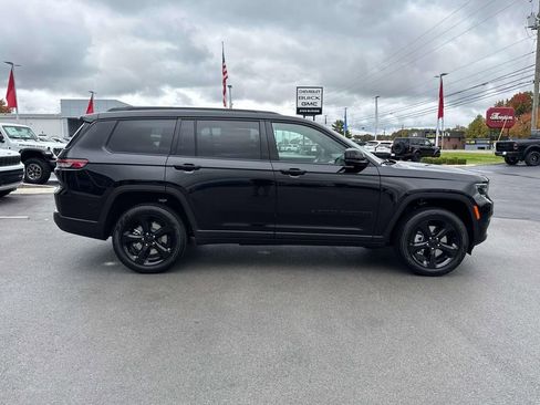 New 2025 Jeep Grand Cherokee L Limited w/ Luxury Tech Group II image 8