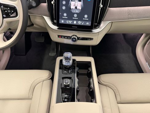 New 2026 Volvo XC90 B6 Ultra w/ Protection Package AWD/4WD image 20
