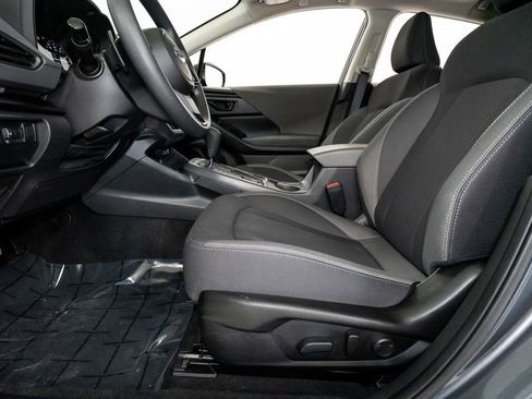 Used 2025 Subaru Crosstrek 2.0i Premium image 17