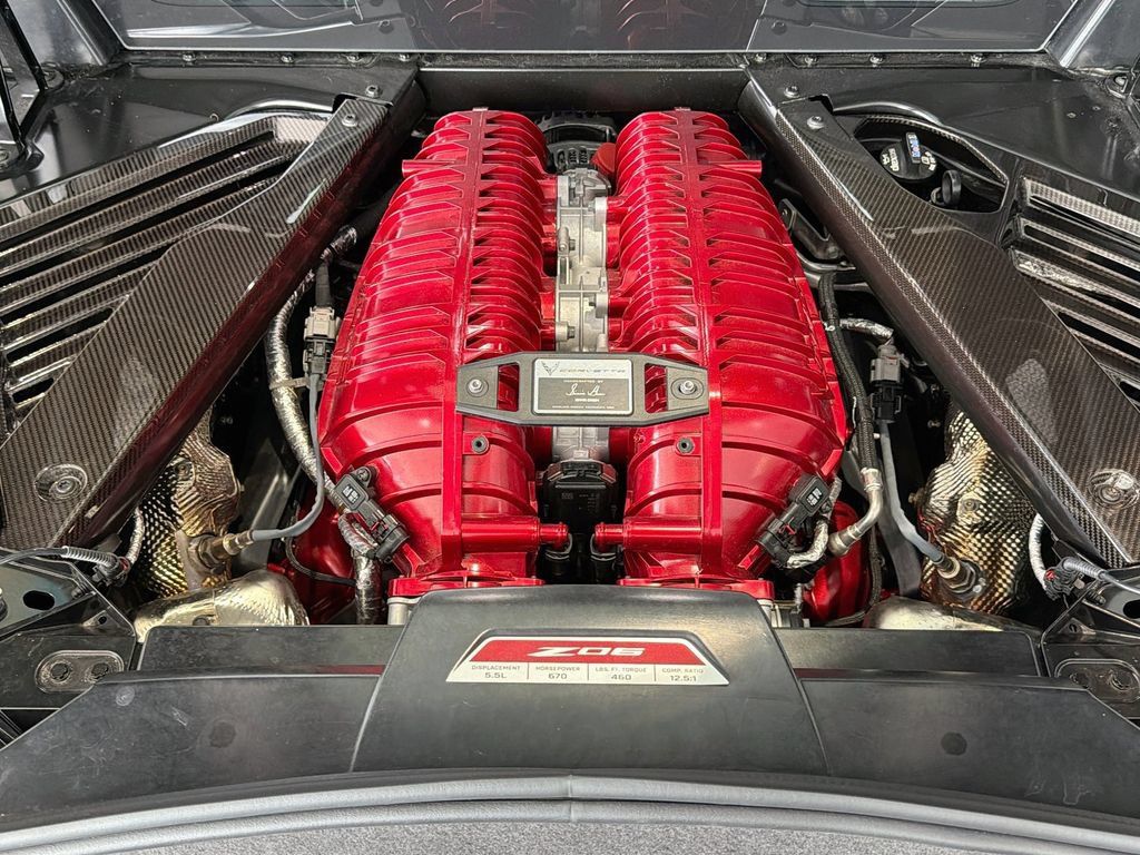 Used 2025 Chevrolet Corvette Z06 RWD image 32