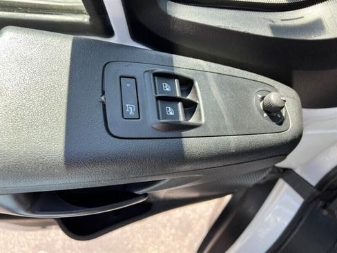 Used 2023 RAM ProMaster 3500 FWD image 13