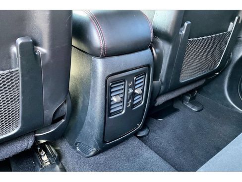 Used 2025 Dodge Durango GT AWD/4WD image 33