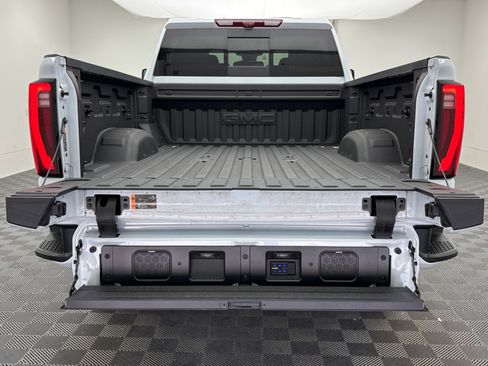 New 2026 GMC Sierra 3500 Denali w/ Denali Reserve Package AWD/4WD image 12