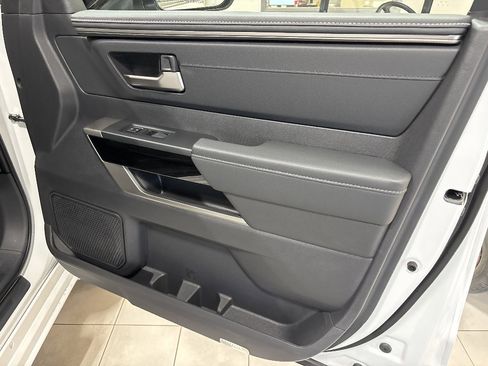 New 2026 Toyota Tundra Limited AWD/4WD image 19