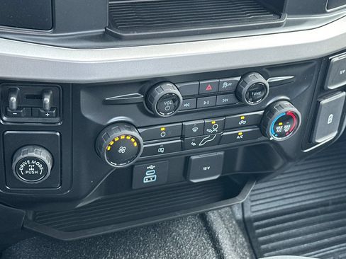 New 2026 Ford F350 XL w/ XL Chrome Package RWD image 19