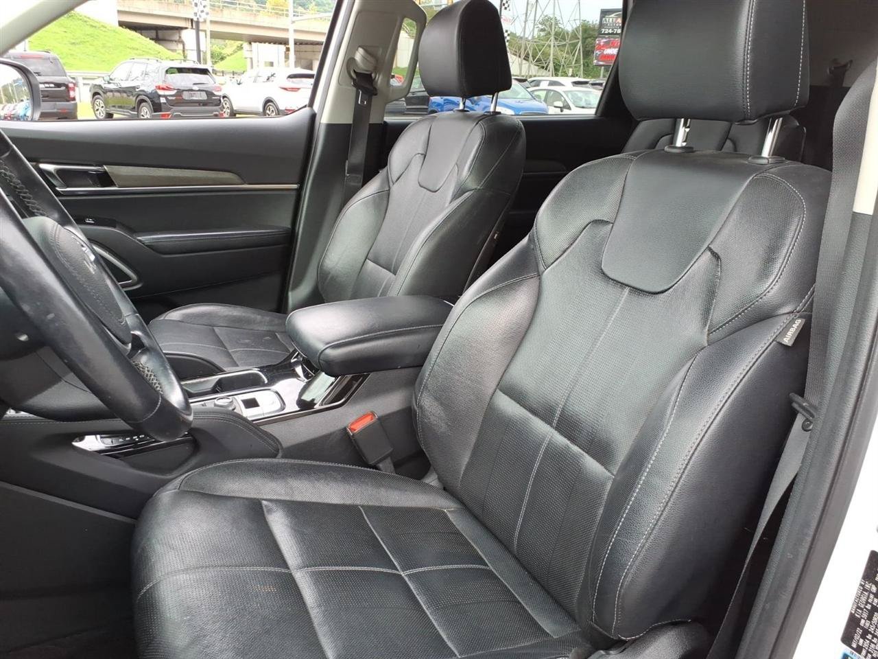 Used 2022 Kia Telluride EX w/ EX Premium Package AWD/4WD image 6