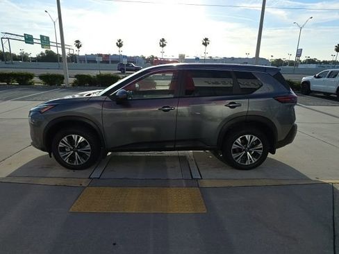 Used 2023 Nissan Rogue SV image 7