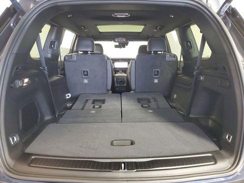 New 2026 Jeep Grand Cherokee L Limited w/ Luxury Tech Group II RWD image 28