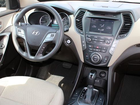 Used 2018 Hyundai Santa Fe Sport w/ 2.4L Value Package 02 FWD image 9