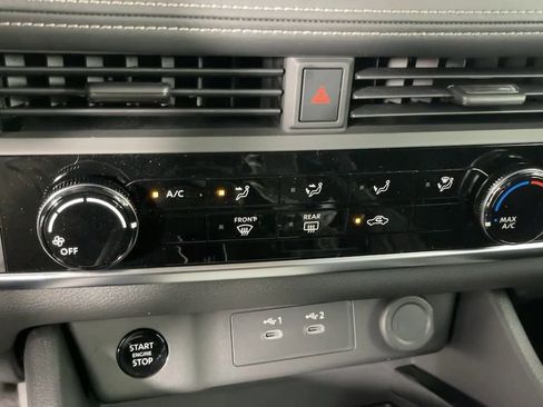 New 2025 Nissan Rogue S image 18