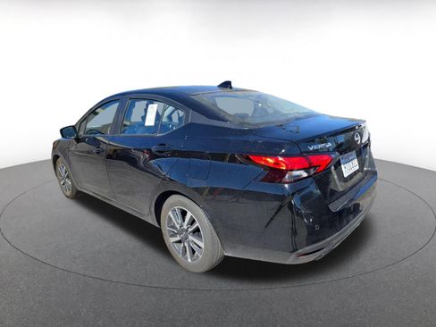 Used 2025 Nissan Versa SV image 7