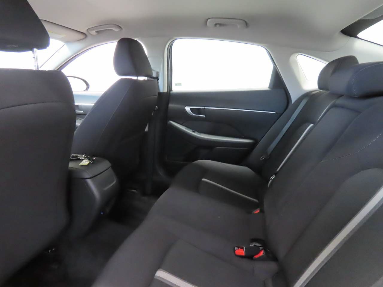 Used 2026 Hyundai Sonata SEL FWD image 16
