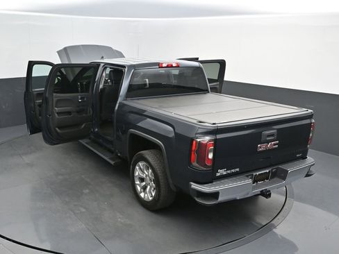 Used 2018 GMC Sierra 1500 SLT w/ SLT Premium Package image 45