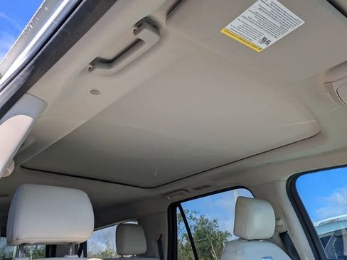 Used 2021 Ford Expedition Max Platinum image 9