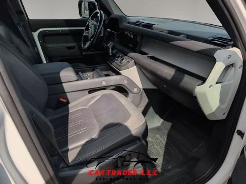 Used 2021 Land Rover Defender 110 SE AWD/4WD image 30