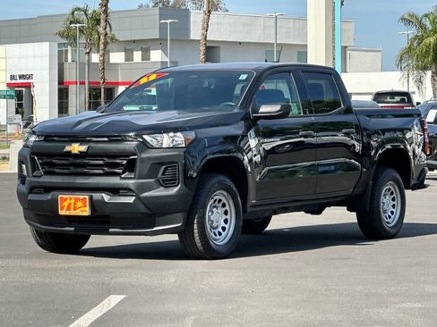 Used 2023 Chevrolet Colorado W/T RWD image 7