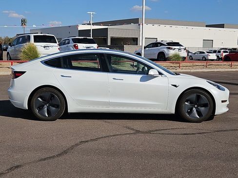 Used 2020 Tesla Model 3 Standard Range Plus RWD image 4