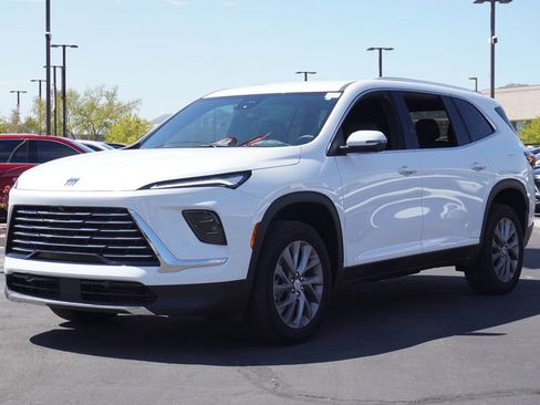 New 2025 Buick Enclave Preferred image 4