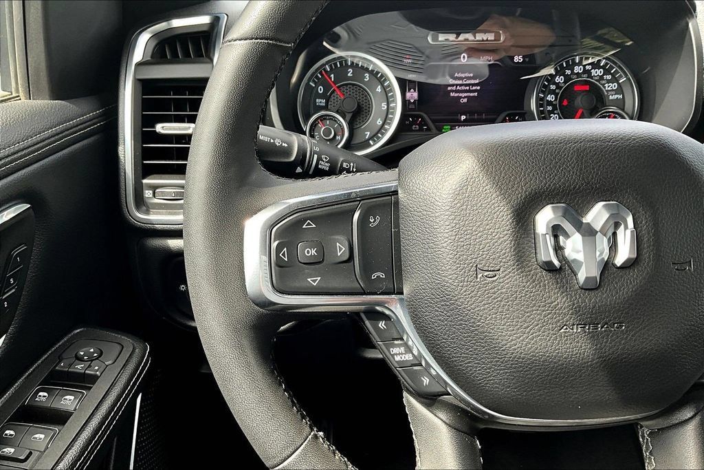 Used 2025 RAM 1500 Laramie AWD/4WD image 12