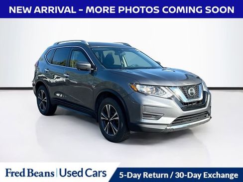 Used 2020 Nissan Rogue SV w/ Premium Package image 1