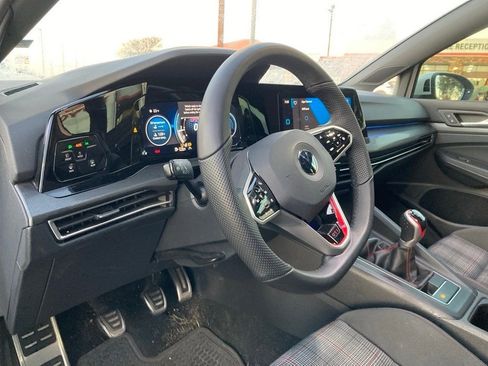 Used 2022 Volkswagen GTI SE image 8