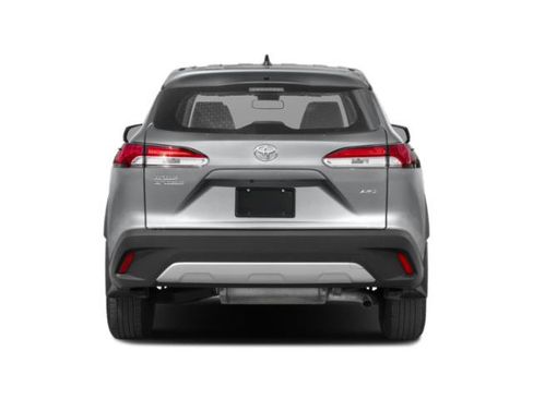Certified 2022 Toyota Corolla Cross LE w/ Moonroof Package image 5