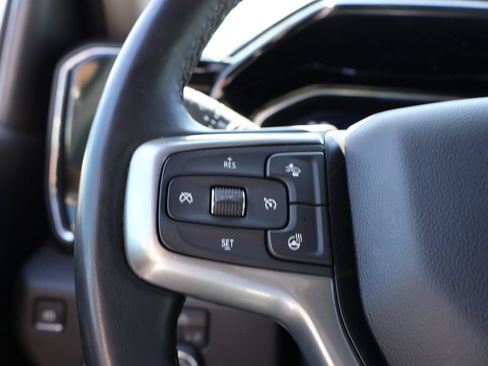 Used 2025 Chevrolet Silverado 1500 LT AWD/4WD image 25