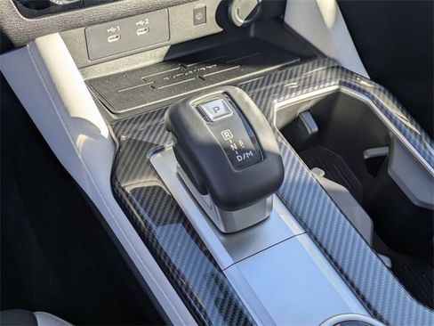 New 2025 Mitsubishi Outlander SE image 23