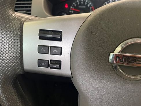 Certified 2020 Nissan Frontier SV w/ Midnight Edition Floor Mats RWD image 12