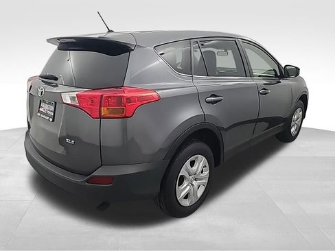 Used 2015 Toyota RAV4 LE image 4