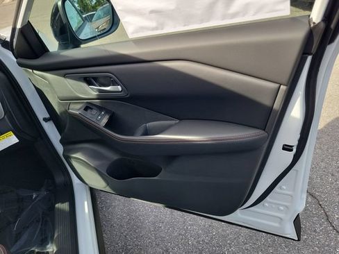 New 2026 Nissan Rogue SV AWD/4WD image 34