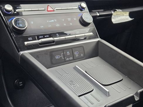 Used 2025 Hyundai Santa Fe SEL image 19