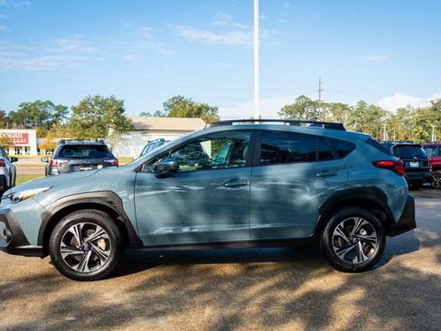 Certified 2024 Subaru Crosstrek 2.0i Premium image 2