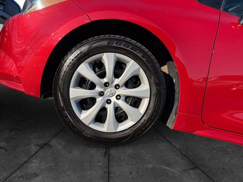 Used 2021 Toyota Corolla LE image 14