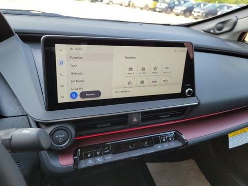 New 2025 Toyota Prius Plug-In Hybrid w/ Limited Premium Package FWD image 18