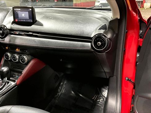 Used 2018 MAZDA CX-3 Grand Touring image 19