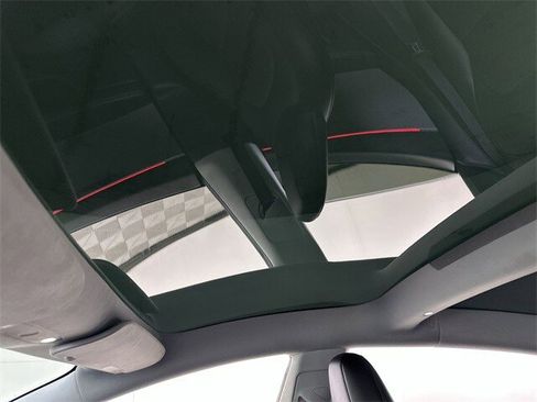 Used 2024 Tesla Model 3 Standard Range image 19