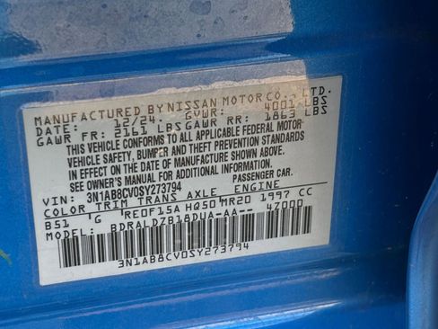 Used 2025 Nissan Sentra SV FWD image 38