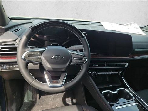 New 2026 Chevrolet Traverse Z71 w/ Enhanced Driving Package image 14