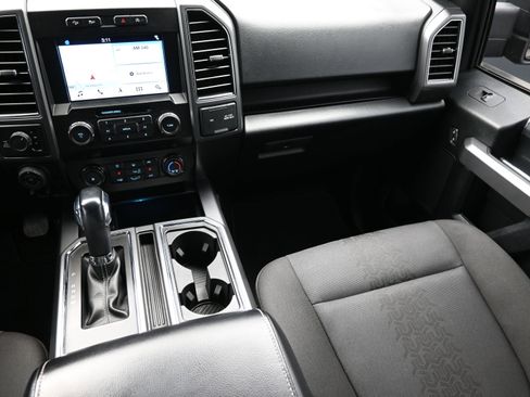 Used 2019 Ford F150 XLT image 38