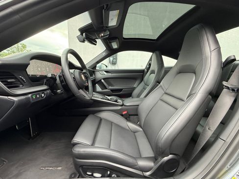 Certified 2026 Porsche 911 Carrera 4S AWD/4WD image 5