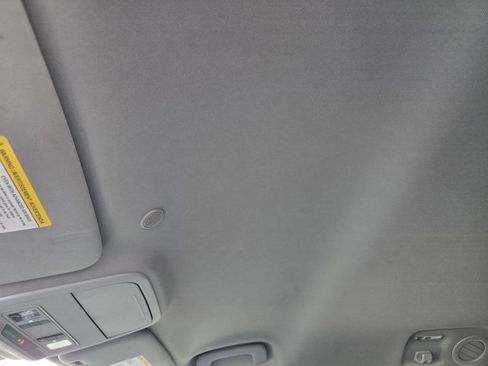 Certified 2022 Ford Explorer XLT w/ Equipment Group 202A image 24